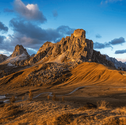 Montaña al Atardecer